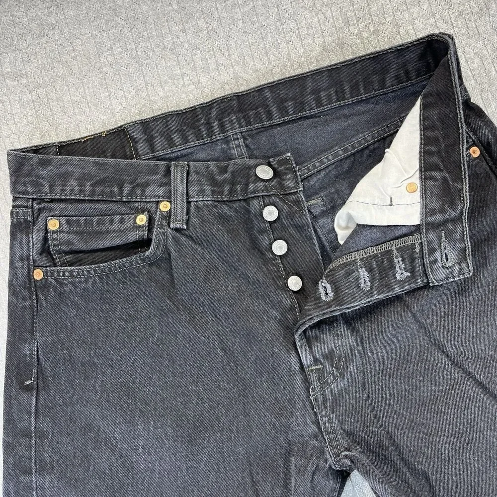 Levi's 501 Black Men's pants (34x32) straight Leg Button‎ Fly Denim Jeans dark